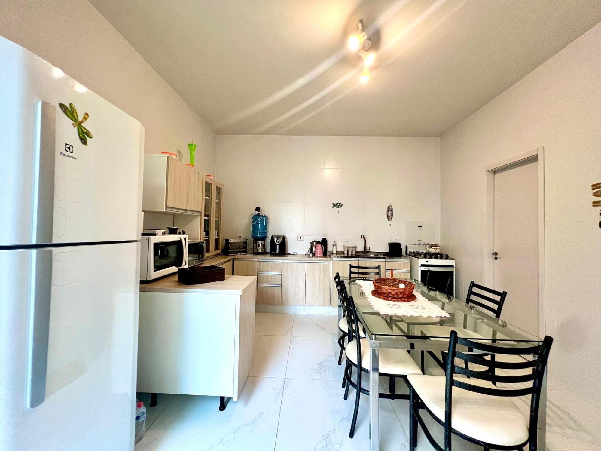 Casa de Férias Casa Com Piscina , Ar Condicionado E Churrasqueira No Balneario Eliana