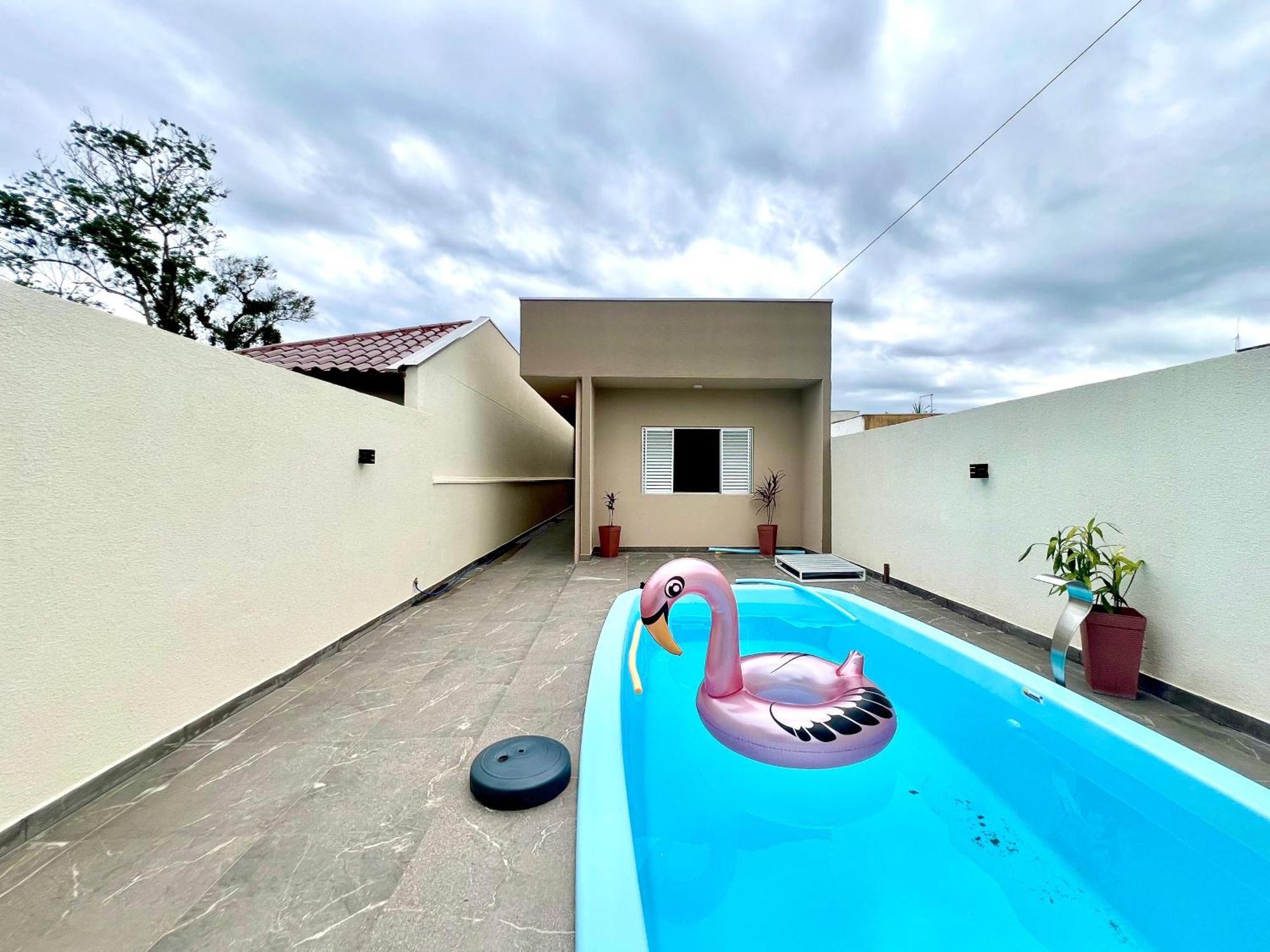 Casa de Férias Casa Com Piscina , Ar Condicionado E Churrasqueira No Balneario Eliana
